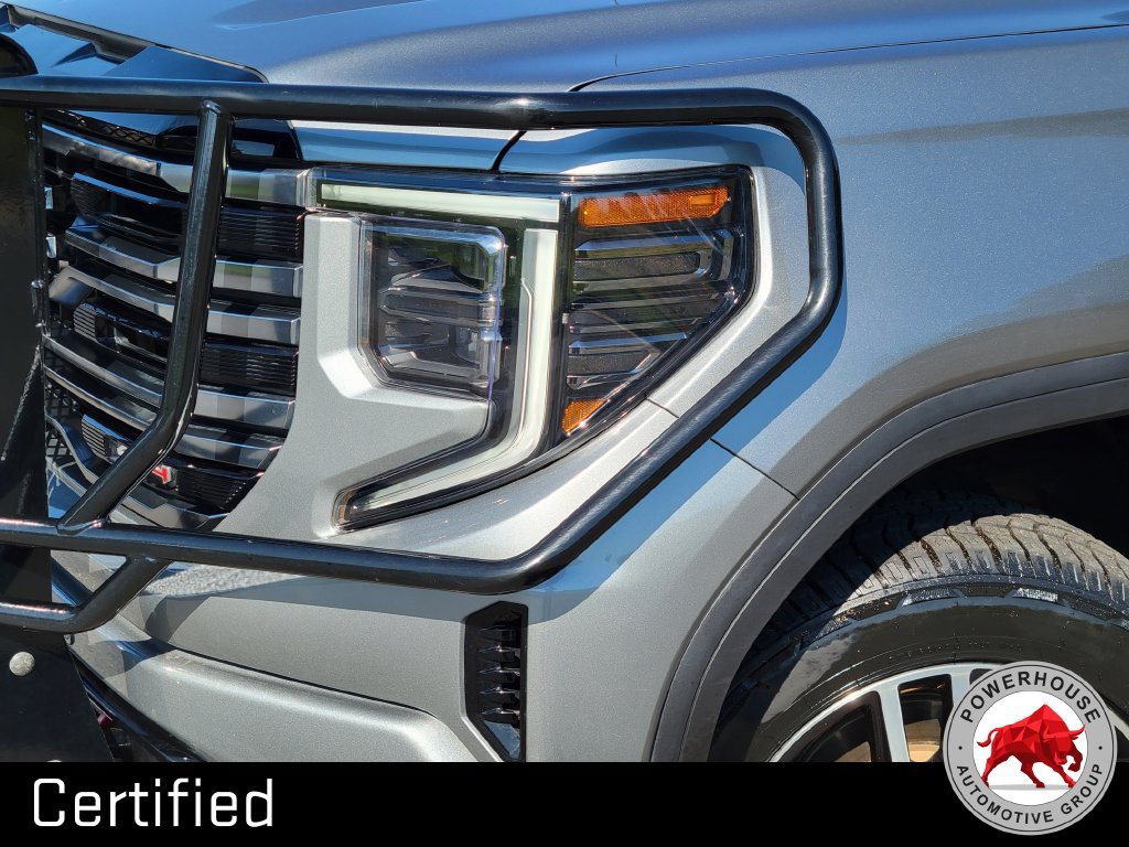 Used 2025 GMC Sierra 1500 AT4 w/ AT4 Premium Package AWD/4WD image 11