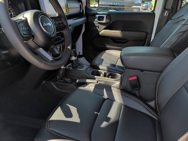 Used 2024 Jeep Gladiator Sport AWD/4WD image 13