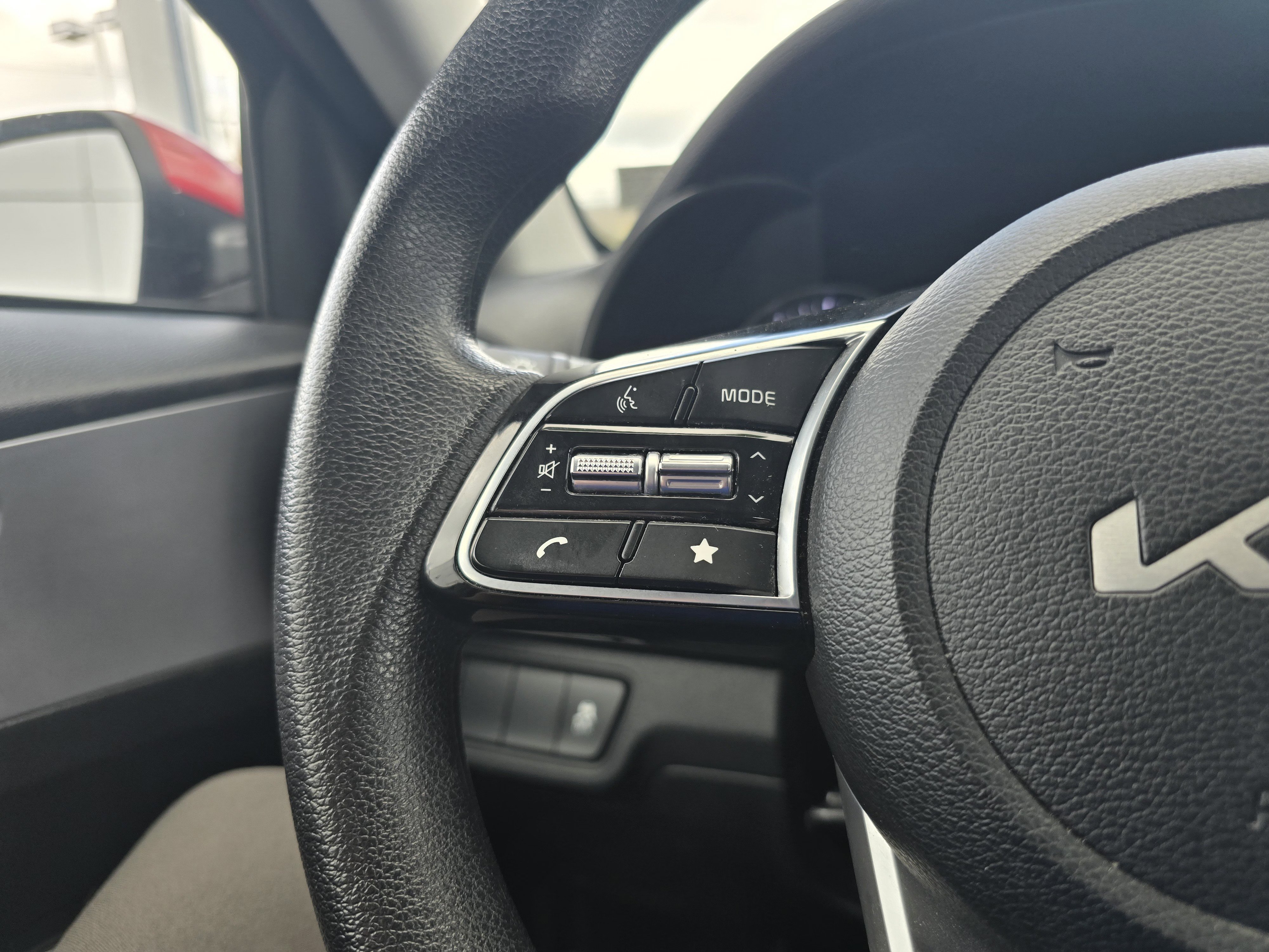 Used 2023 Kia Forte LXS FWD image 18