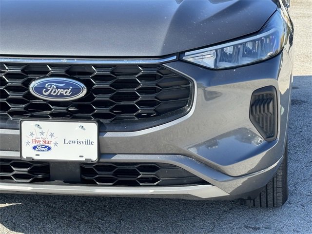 Certified 2024 Ford Escape ST-Line w/ Tech Pack #1 image 9