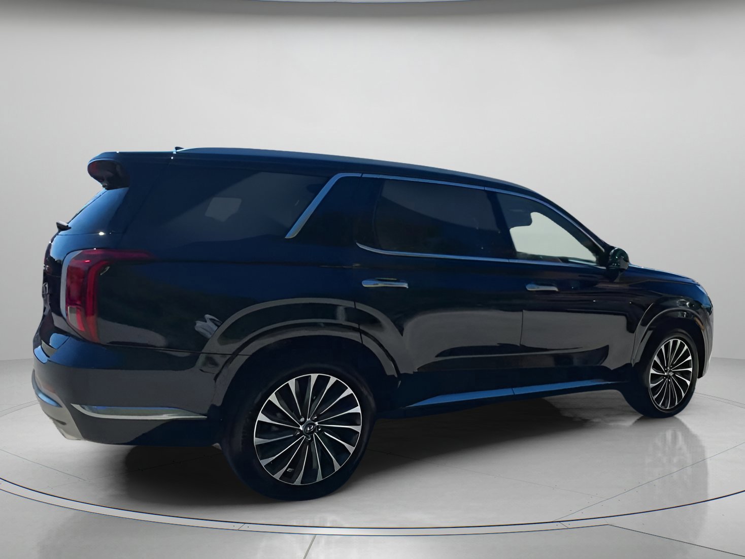 Used 2024 Hyundai Palisade Calligraphy image 21