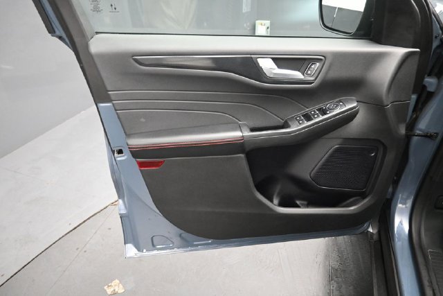 Certified 2024 Ford Escape ST-Line w/ Tech Pack #1 AWD/4WD image 21
