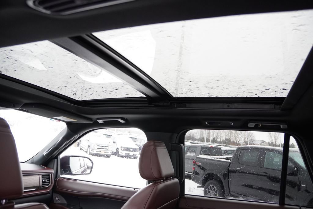 Certified 2024 Ford Expedition Limited image 20