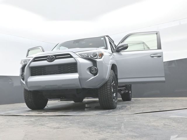 Used 2021 Toyota 4Runner Trail Special Edition AWD/4WD image 30