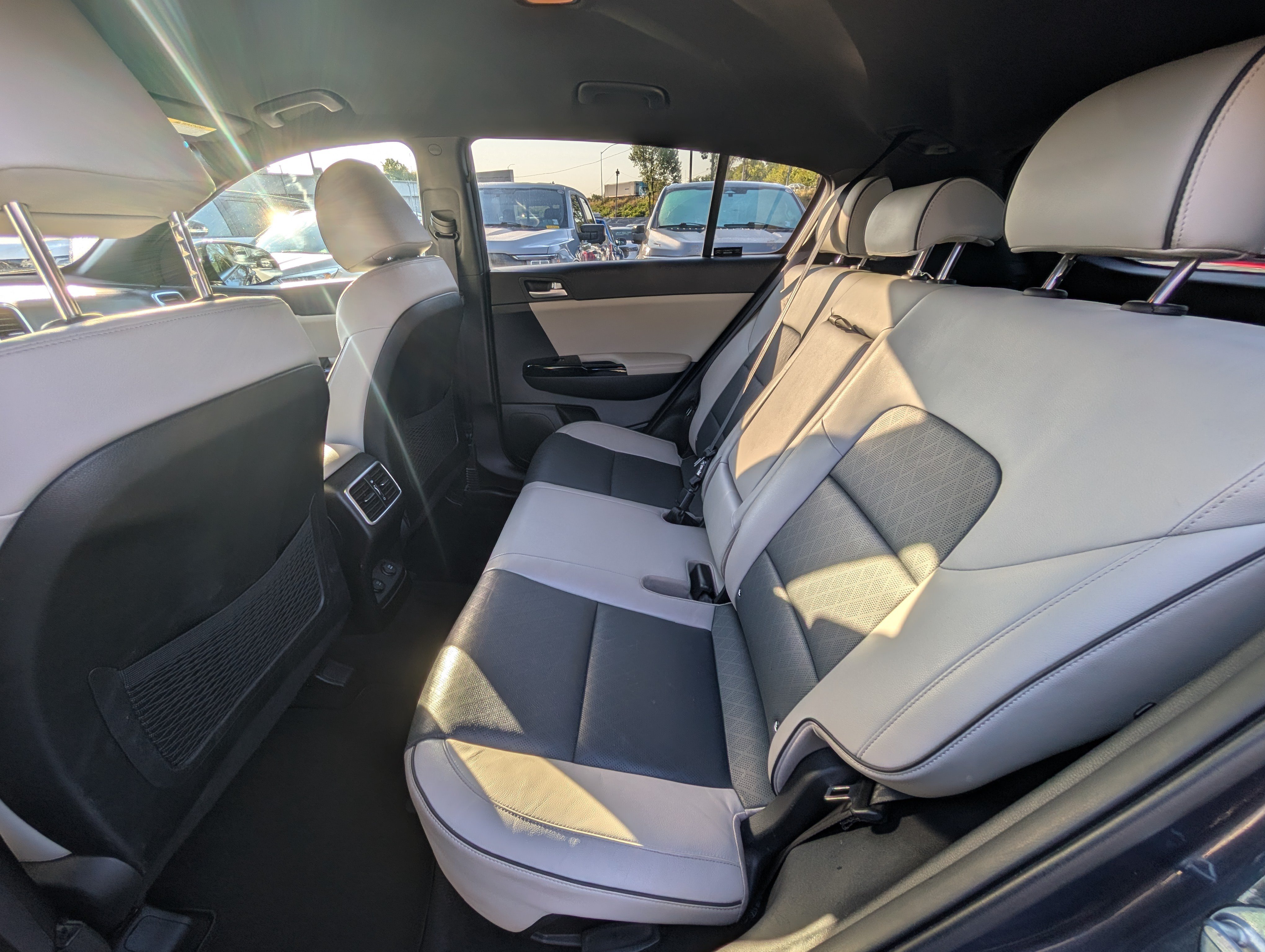 Used 2019 Kia Sportage EX w/ EX Sport Appearance Package AWD/4WD image 15