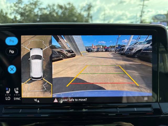 Used 2025 Volkswagen Atlas Cross Sport SEL Premium R-Line AWD/4WD image 25
