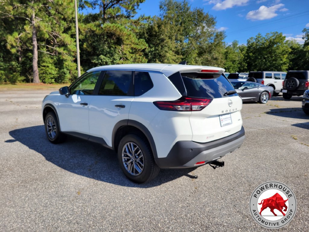Used 2023 Nissan Rogue S AWD/4WD image 4