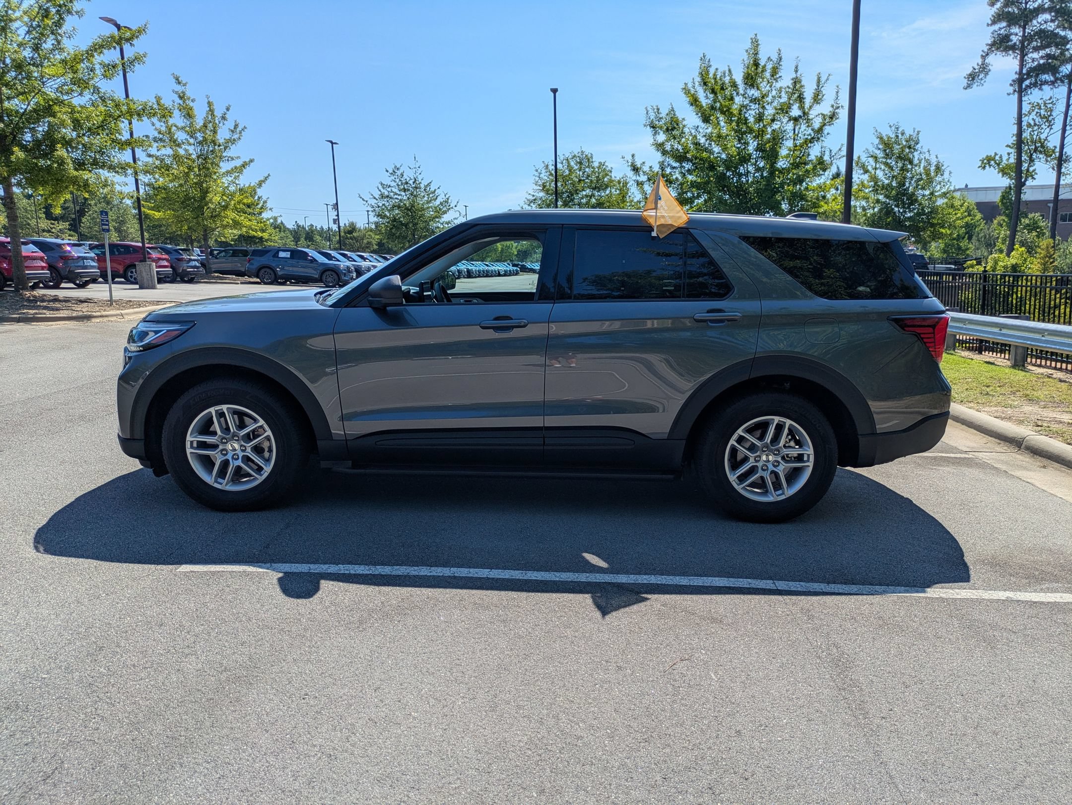 Certified 2026 Ford Explorer Active RWD image 7