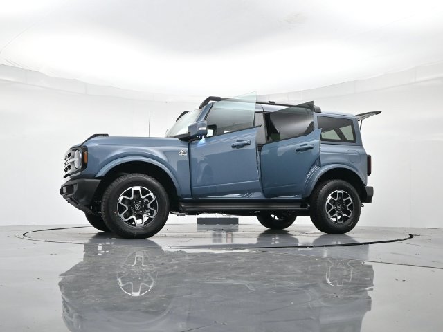 Certified 2025 Ford Bronco Outer Banks AWD/4WD image 53