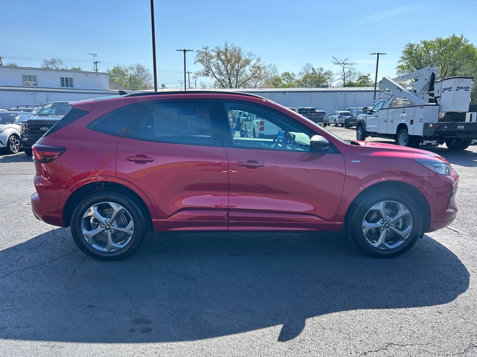 Certified 2024 Ford Escape ST-Line w/ Tech Pack #1 AWD/4WD image 17