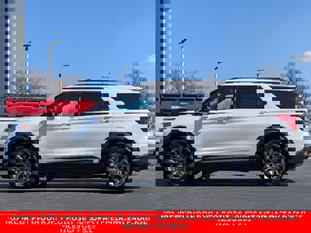 Certified 2023 Ford Explorer XLT w/ Equipment Group 202A image 6