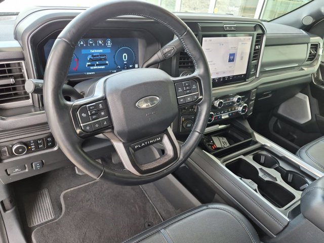 Certified 2025 Ford F350 Platinum AWD/4WD image 17