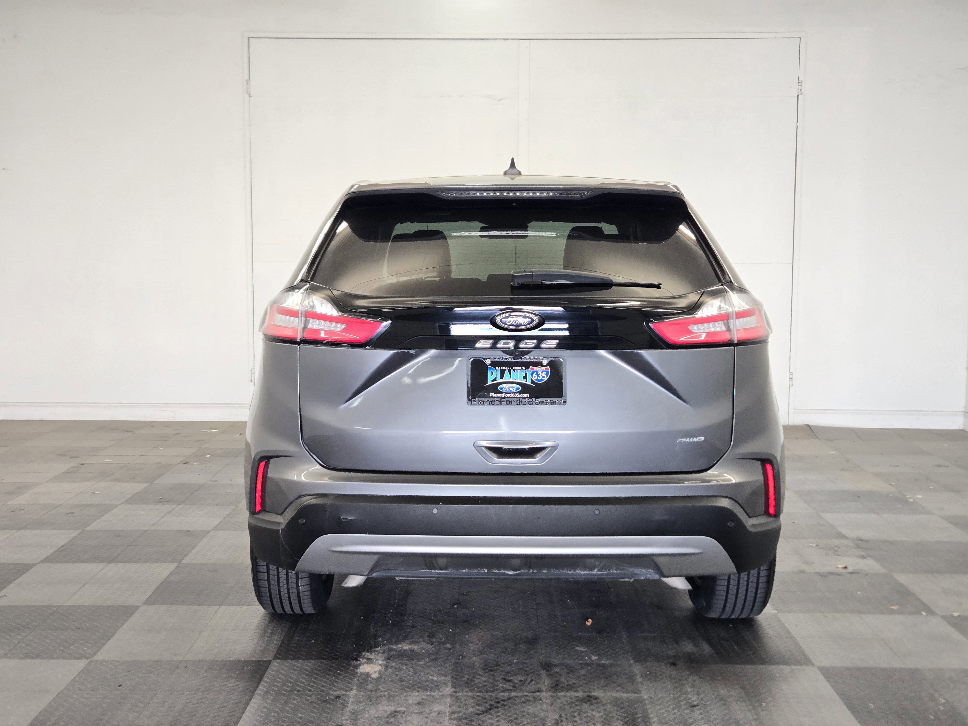 Certified 2024 Ford Edge SEL image 3