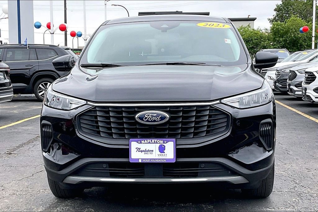 Certified 2023 Ford Escape Active w/ Tech Pack #1 AWD/4WD image 2