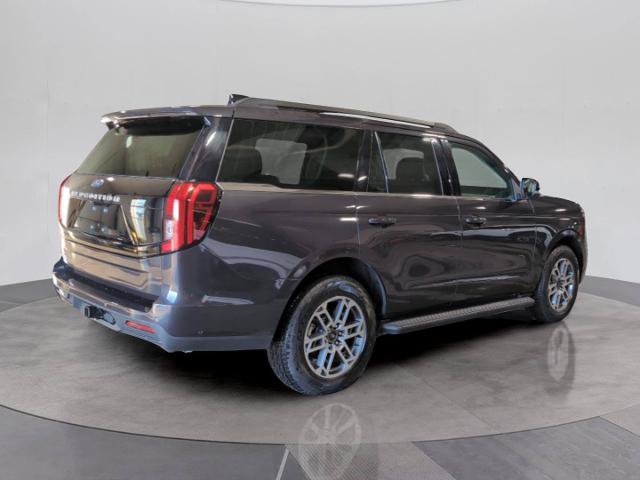 Certified 2025 Ford Expedition Active AWD/4WD image 6