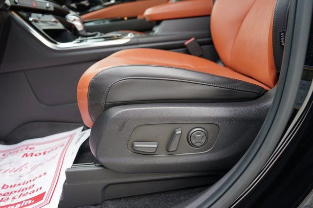 Used 2024 Kia Carnival SX image 12