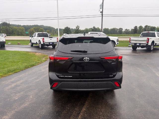 Used 2026 Toyota Highlander XLE AWD/4WD image 9