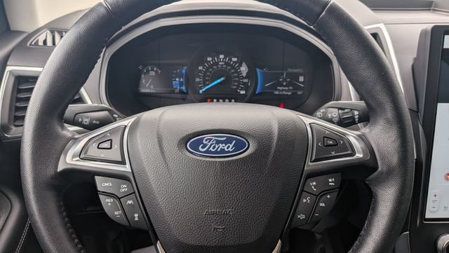 Certified 2023 Ford Edge Titanium AWD/4WD image 23