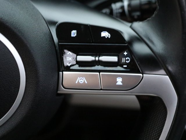 Used 2024 Hyundai Elantra Limited FWD image 27