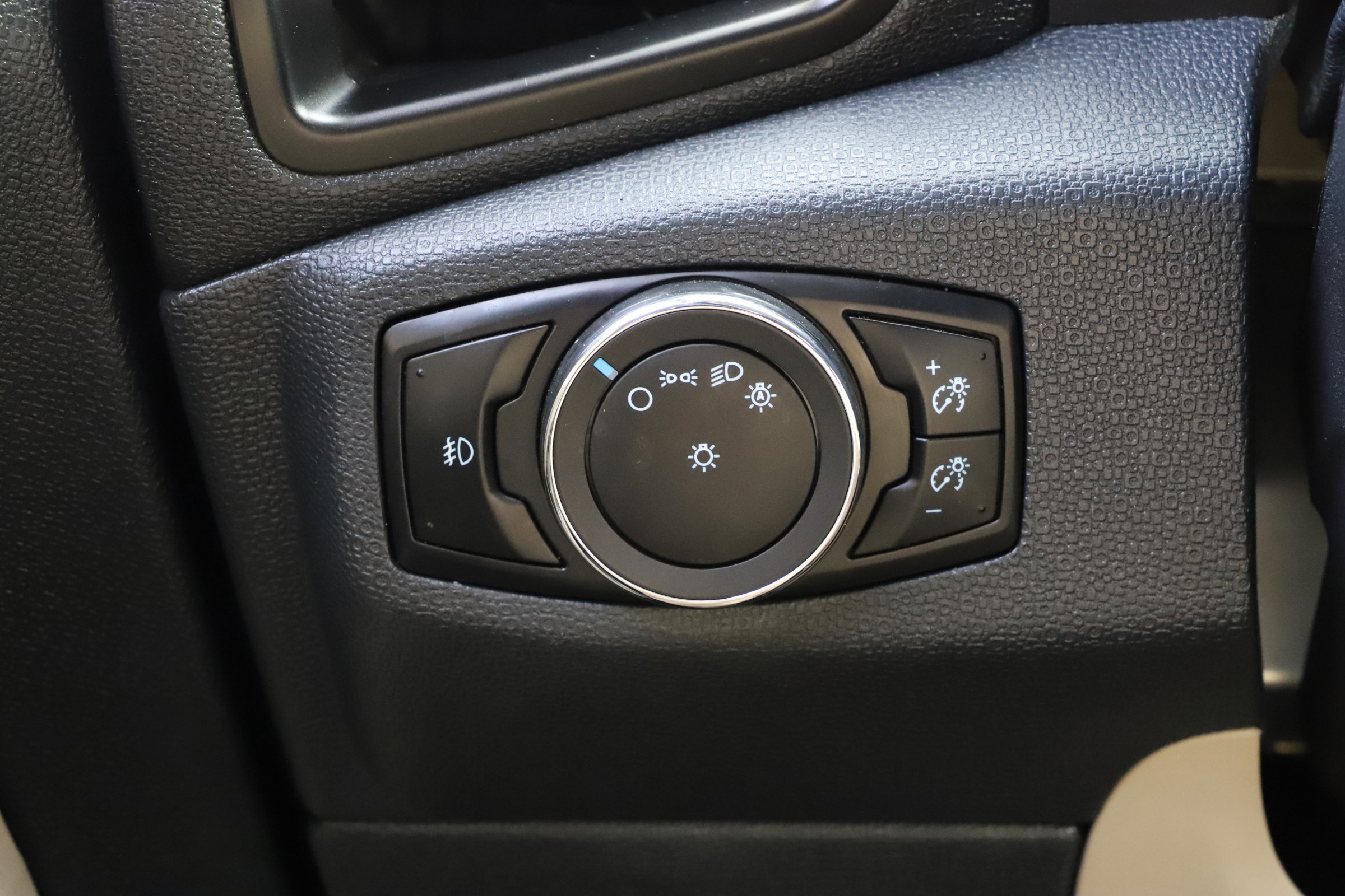 Certified 2022 Ford EcoSport Titanium image 33