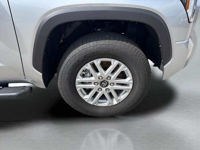 Used 2026 Toyota Tundra SR5 w/ SR5 Premium Package AWD/4WD image 25