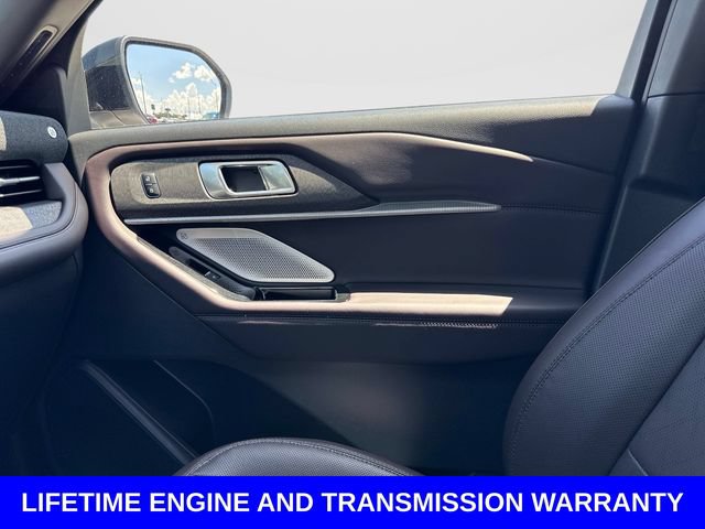 Certified 2026 Ford Explorer Platinum RWD image 24