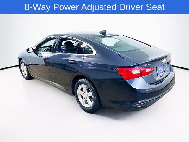 Used 2023 Chevrolet Malibu LT image 3