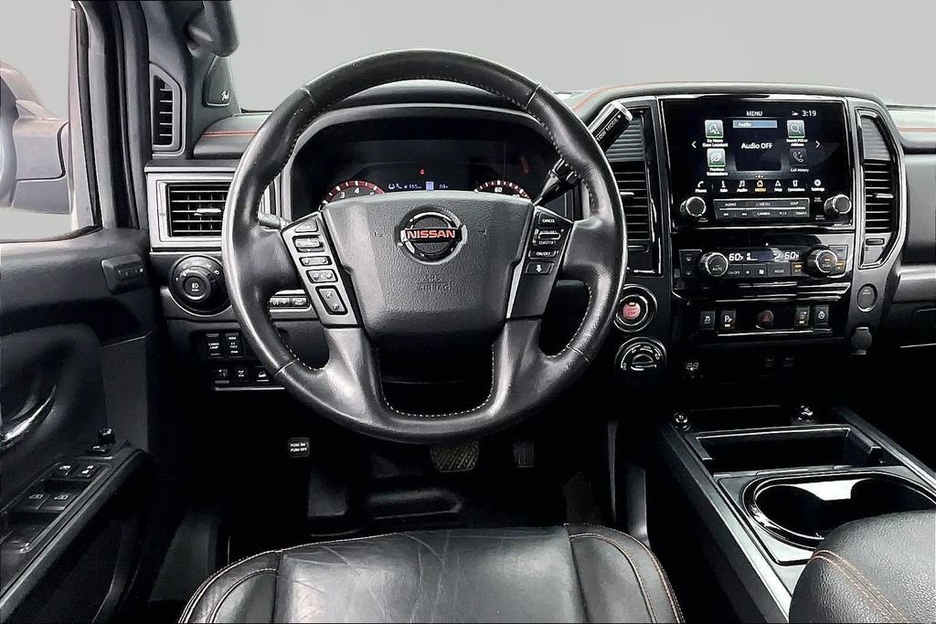 Used 2021 Nissan Titan PRO-4X w/ Pro-4x Convenience Package AWD/4WD image 5