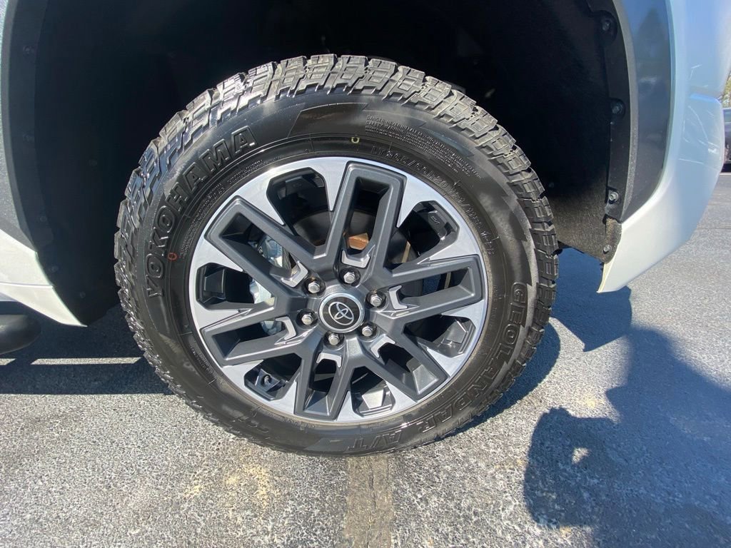 Used 2023 Toyota Tundra Limited image 30