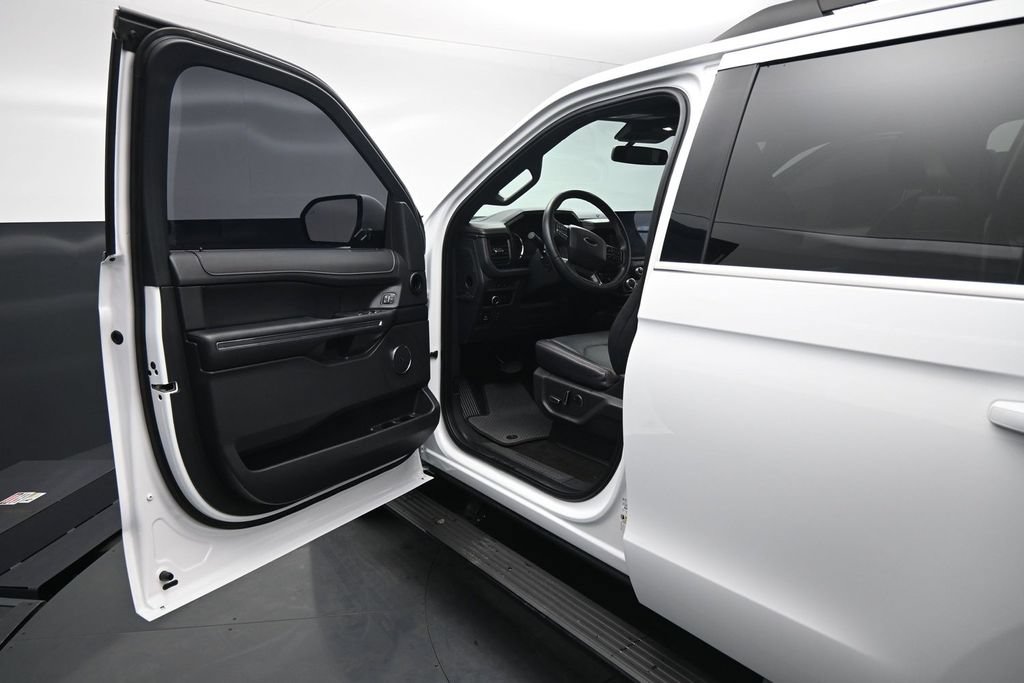 Certified 2023 Ford Expedition Limited AWD/4WD image 8