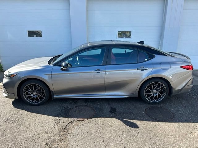 Used 2025 Toyota Camry XSE AWD/4WD image 3