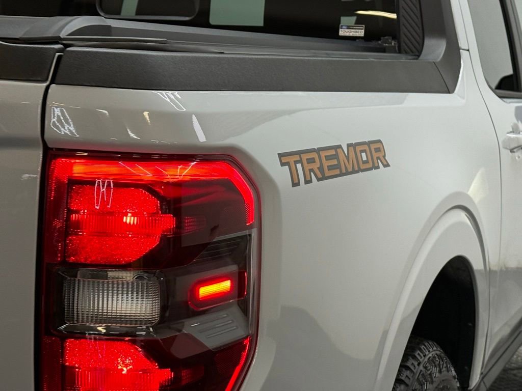 Certified 2025 Ford Maverick Tremor image 16