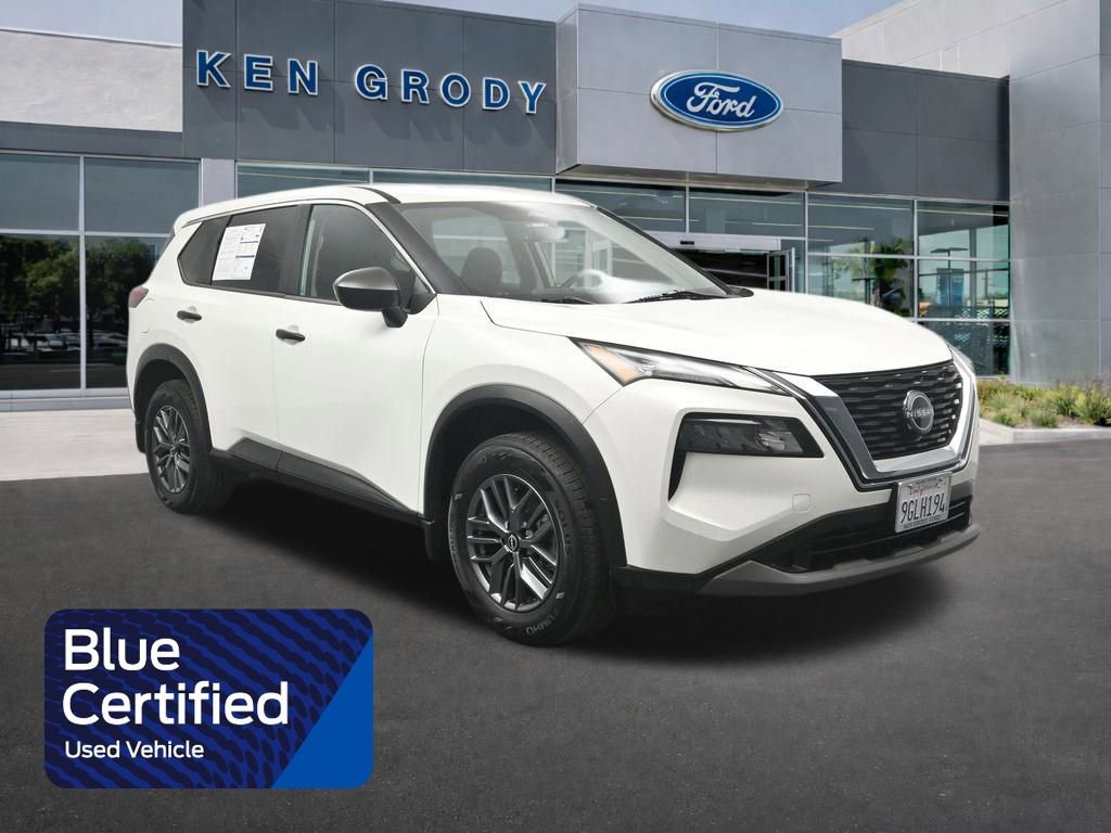 Used 2023 Nissan Rogue S image 1