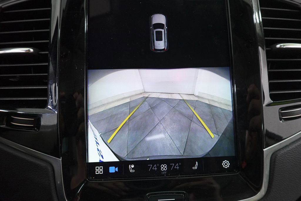 Used 2023 Volvo XC90 B6 Ultimate w/ Protection Package Premier image 18