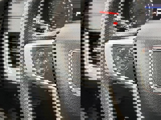 Used 2022 GMC Terrain SLE w/ Driver Convenience Package image 25