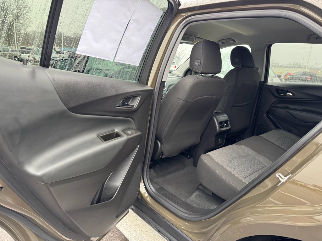 Used 2024 Chevrolet Equinox LT image 21