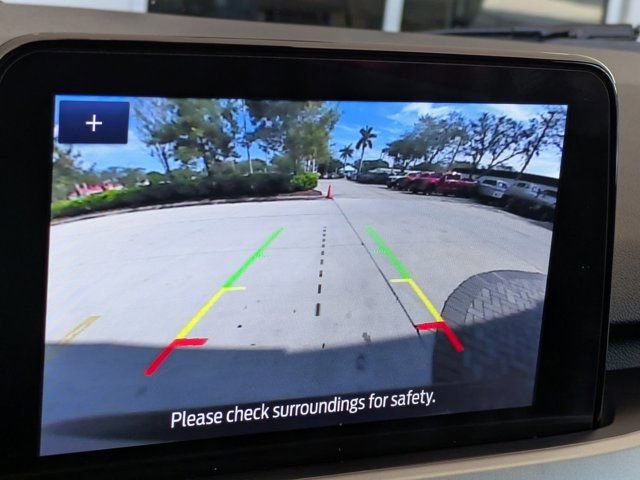 Certified 2022 Ford Escape SE w/ SE Sport Appearance Package image 27