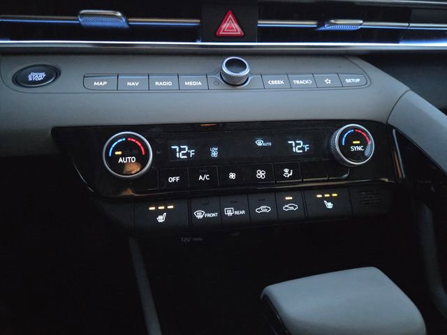 Used 2022 Hyundai Elantra Limited image 13