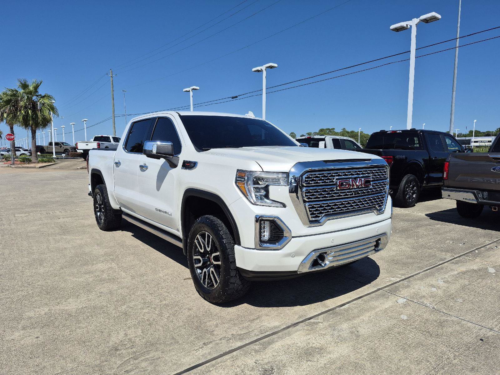 Used 2020 GMC Sierra 1500 Denali w/ Denali Ultimate Package AWD/4WD image 18