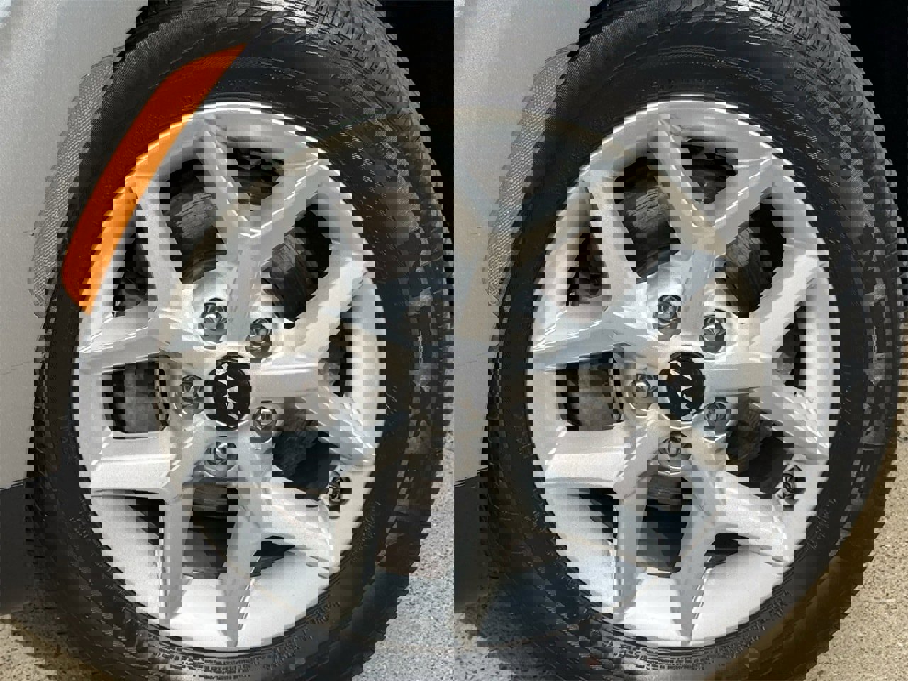 Used 2023 Kia Soul LX w/ LX Technology Package image 9