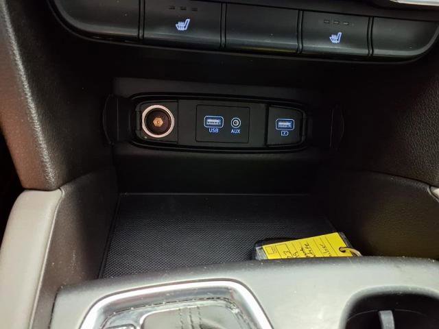 Used 2019 Hyundai Santa Fe Limited image 24