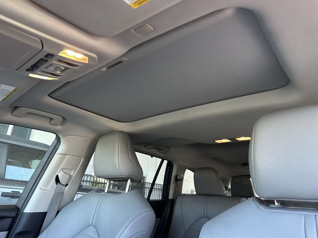 Used 2022 Toyota Highlander XLE FWD image 22