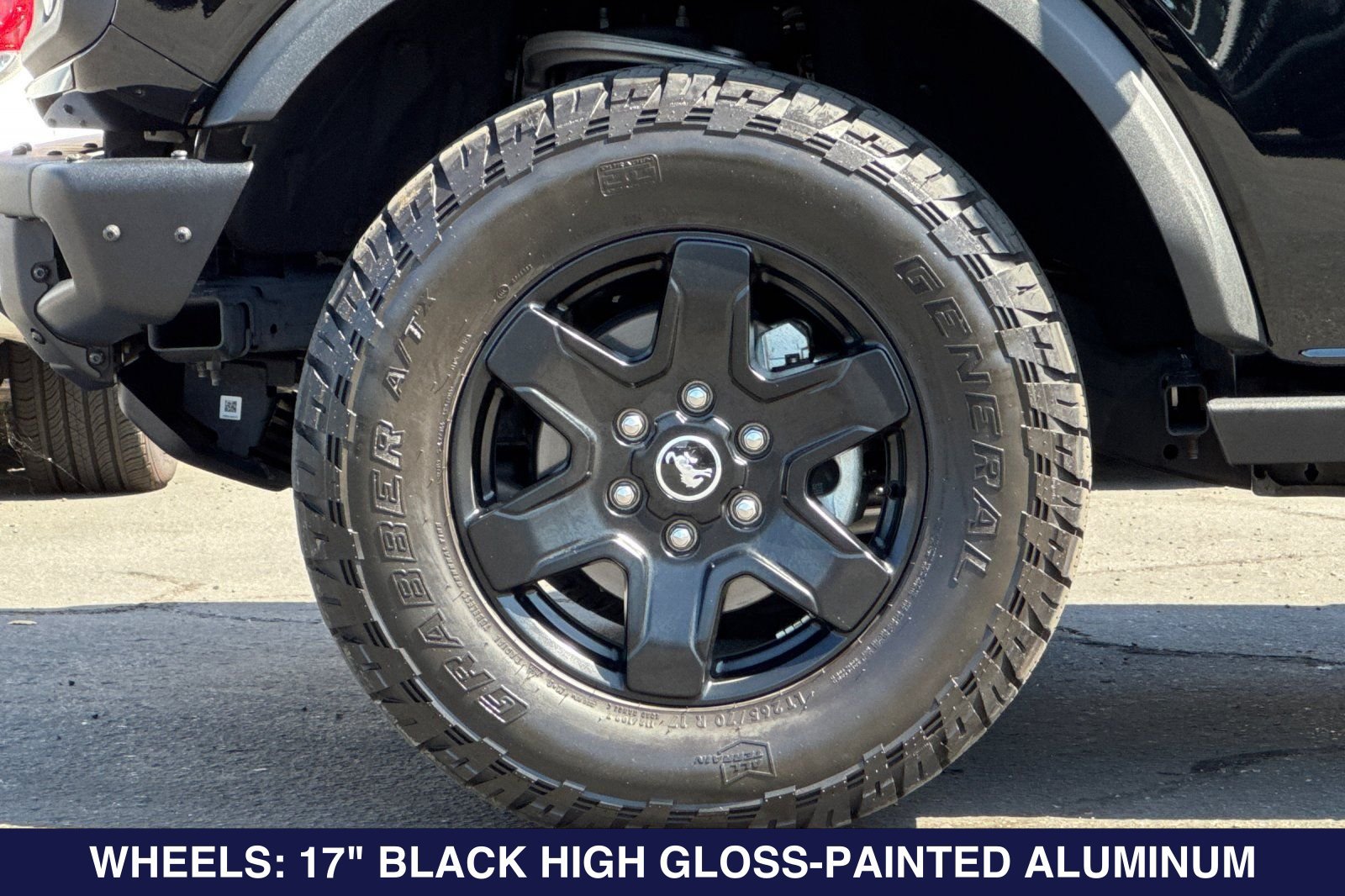 Certified 2024 Ford Bronco Black Diamond AWD/4WD image 29