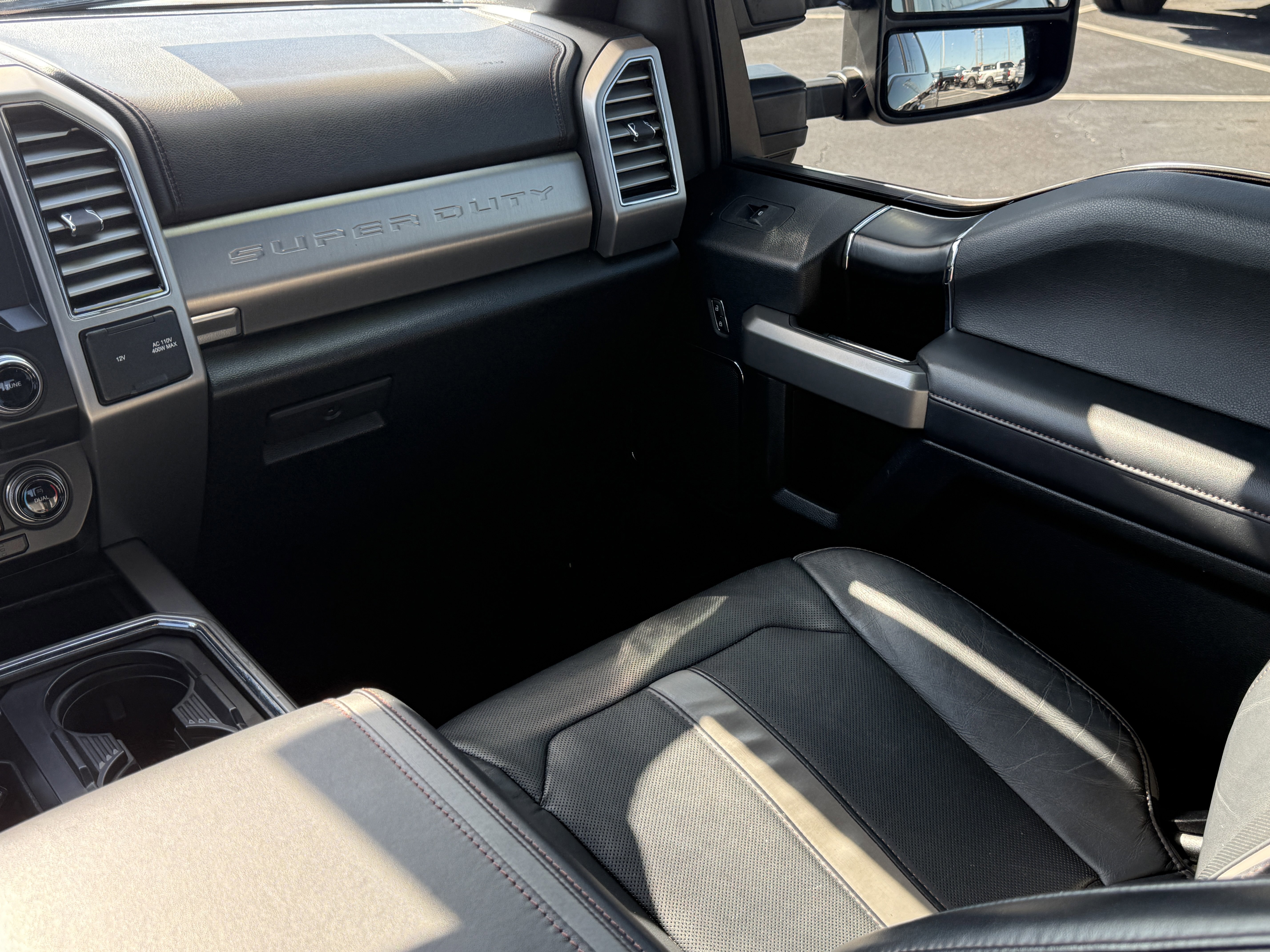 Certified 2018 Ford F250 Platinum w/ Platinum Ultimate Package image 13