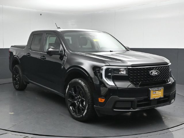 Certified 2025 Ford Maverick Lariat w/ Black Appearance Package