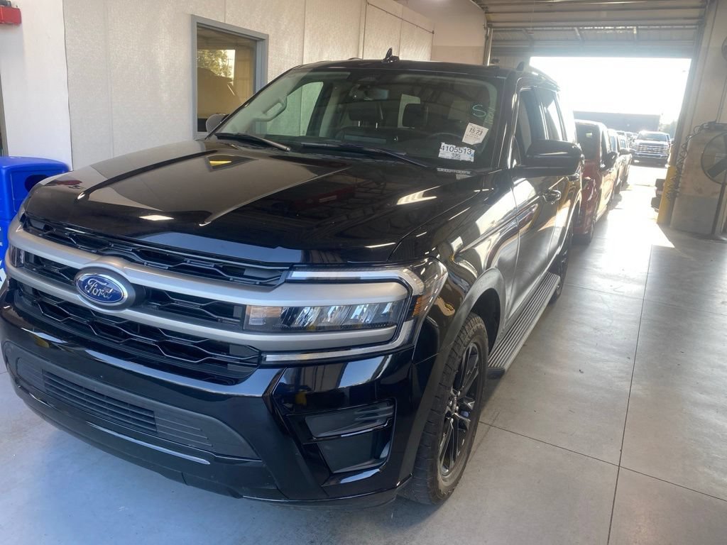 Certified 2024 Ford Expedition XLT AWD/4WD image 2