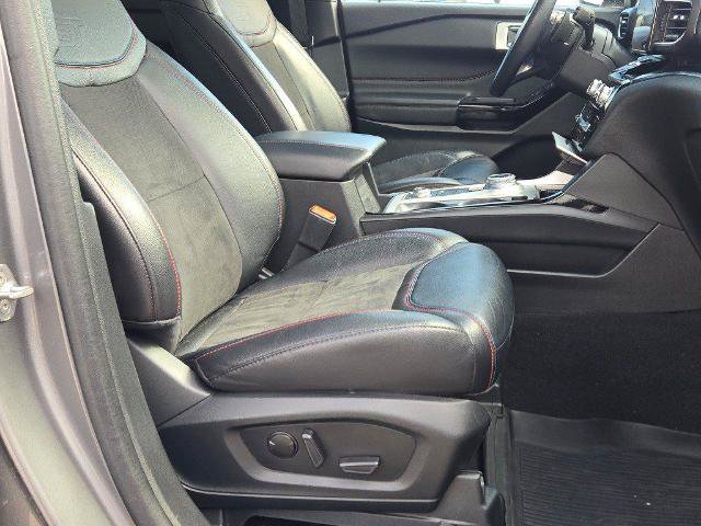 Certified 2023 Ford Explorer ST w/ Equipment Group 401A AWD/4WD image 6