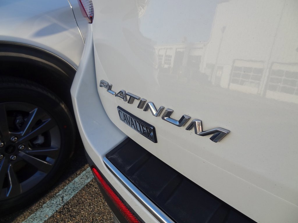 Certified 2022 Ford Explorer Platinum w/ Equipment Group 601A image 7