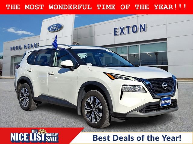 Used 2023 Nissan Rogue SV w/ SV Premium Package image 1