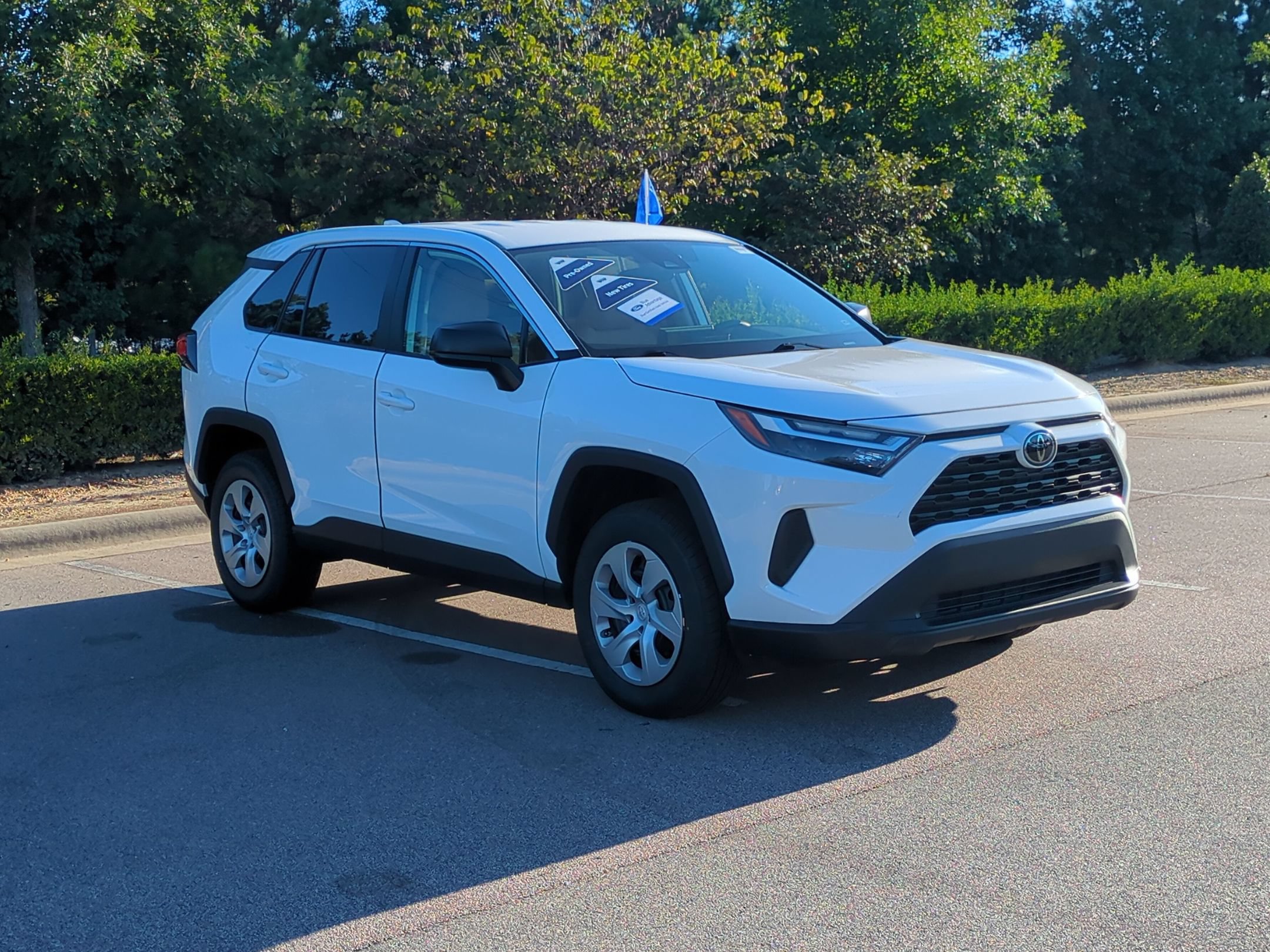 Used 2024 Toyota RAV4 LE FWD image 2